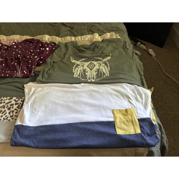 Amazon Other - Lot Of (4) Summer s/s t-shirts. Soft. Breathable (L). Color block. Animal